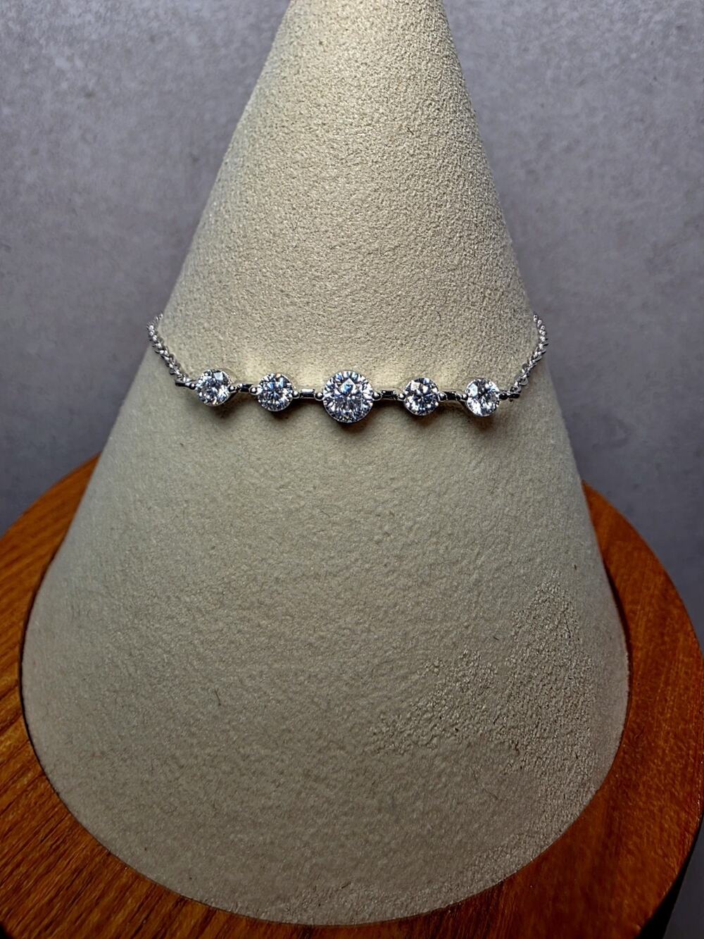 6.5-8.5" 4mm 0.3ctw VVSD Moissanite Braclet 925 Sterling Silver